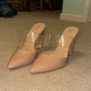 XOXO Women's Blush and Clear Heels